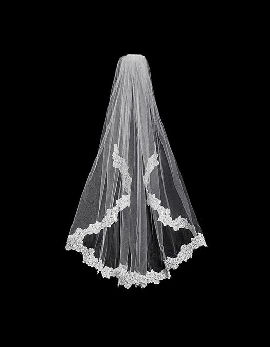 Inventory Reduction structured dressFrench Alencon Veil