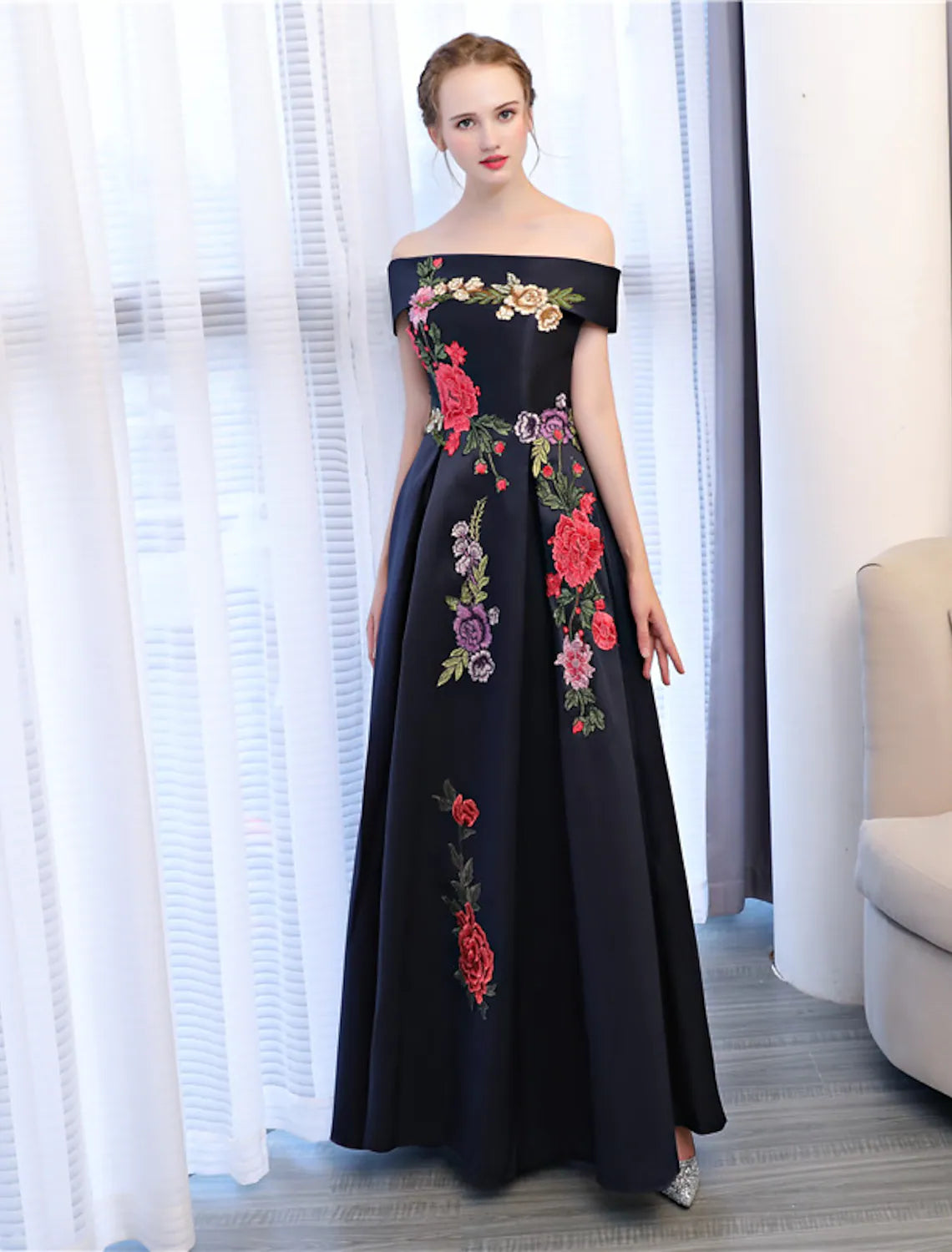 Best Bargains A-Line Floral Dress Wedding Guest Floor Length Sleeveless Off Shoulder Satin with Embroidery Appliques