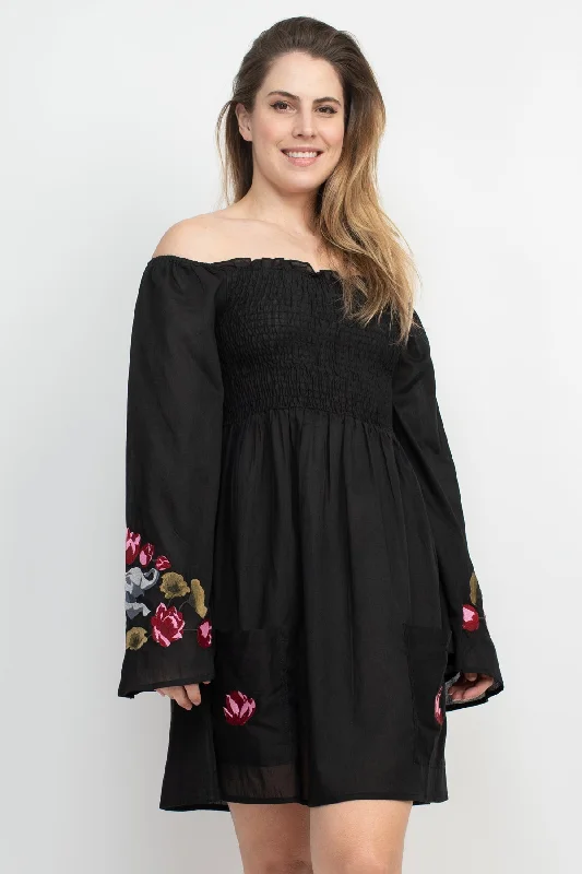 Special Promotion Elephant Embroidery Dress