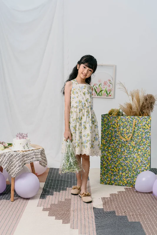 Savings Alert Back-Tie Floral Lace Dress in Blue