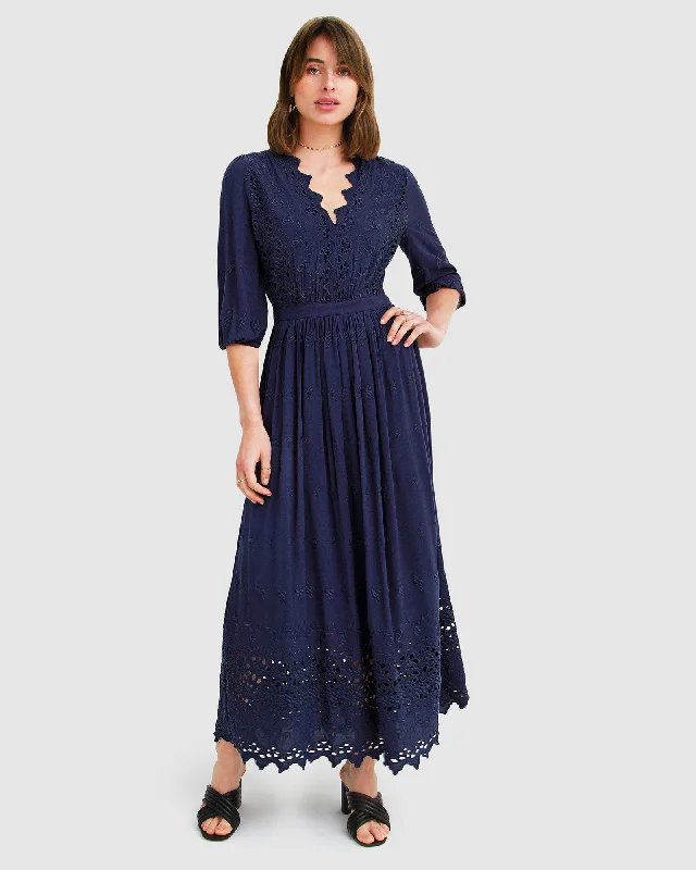 comfy dressAll Eyes On Me Midi Dress - Navy