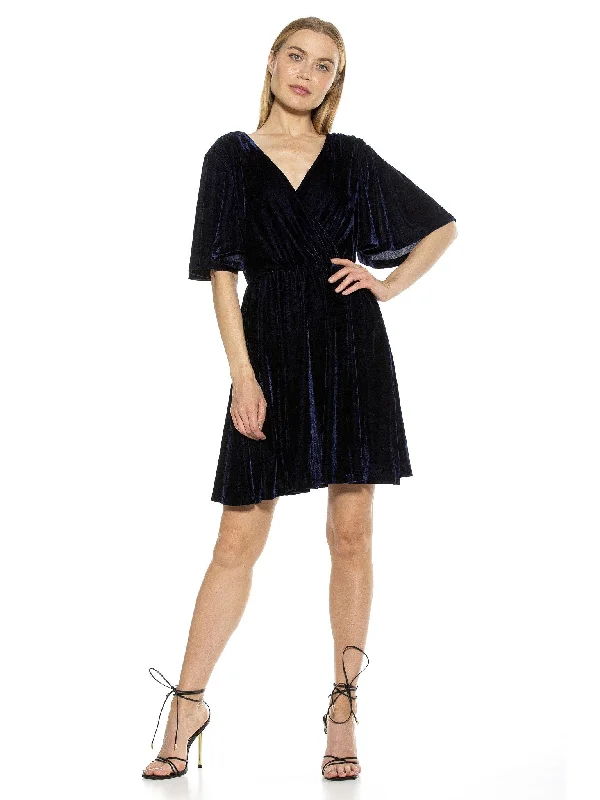 classic fit-and-flare dressOakless Velvet Dress