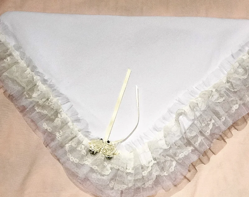 Unmissable Offer playful dressWhite Lace Blanket