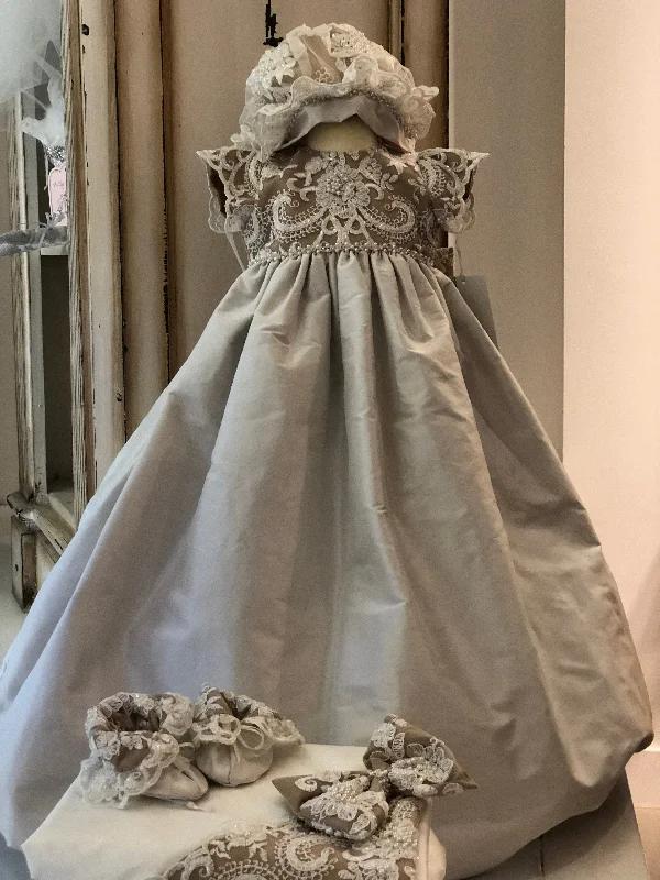 Members Only sophisticated dressChristie Helene Coco Gown