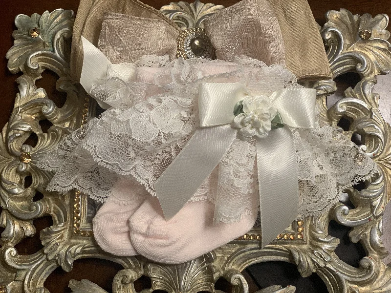 minimalistic dressKatie Rose Ivory Lace Sock