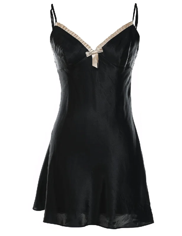 Daily Deals vintage trench coatBlack Lace Trim Body - S