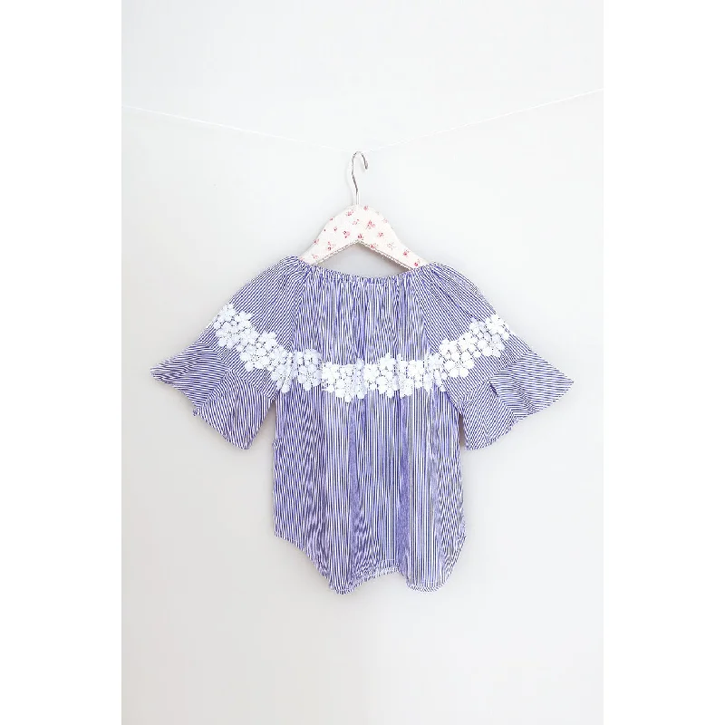 Today's Special elegant maxi dressMaeli Rose Floral Lace Bell Sleeve