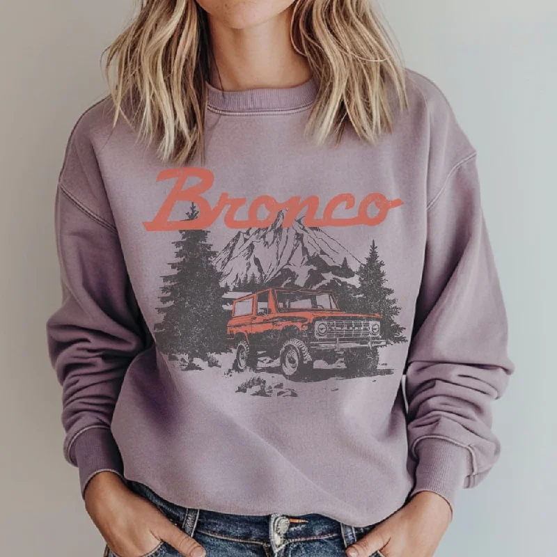 performance workout sweatshirtWinter Bronco Plush Crewneck