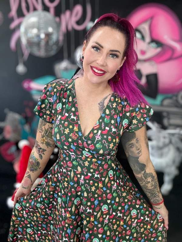 Price Cut long-sleeve floral dressMimi Swing Dress in Daphne's Christmas Decorations