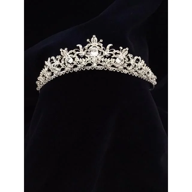 Quick Sale comfy dressFleur Crystal Tiara