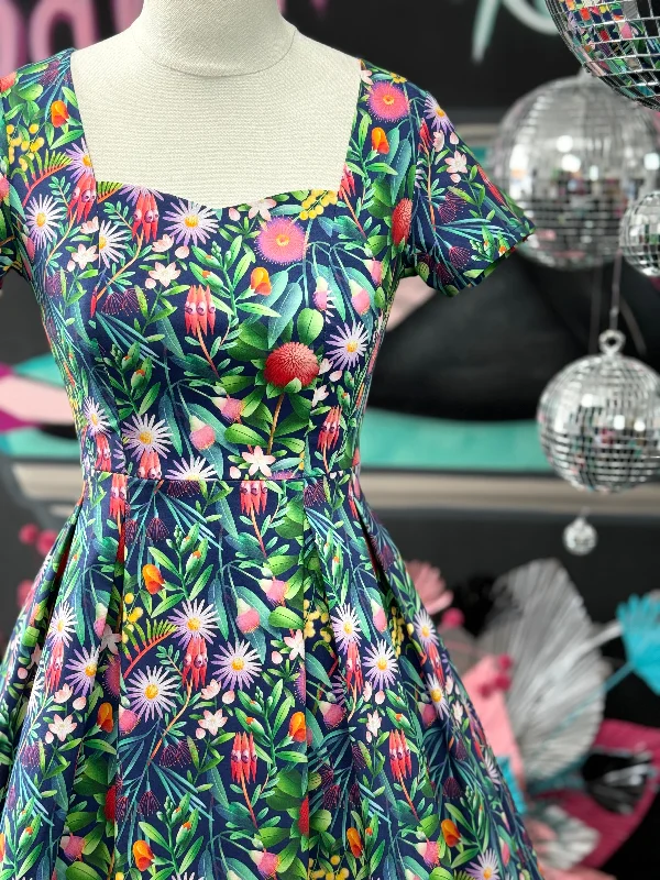 Final Sale fitted cocktail dressPixie Sweetheart Dress - Native Nancy