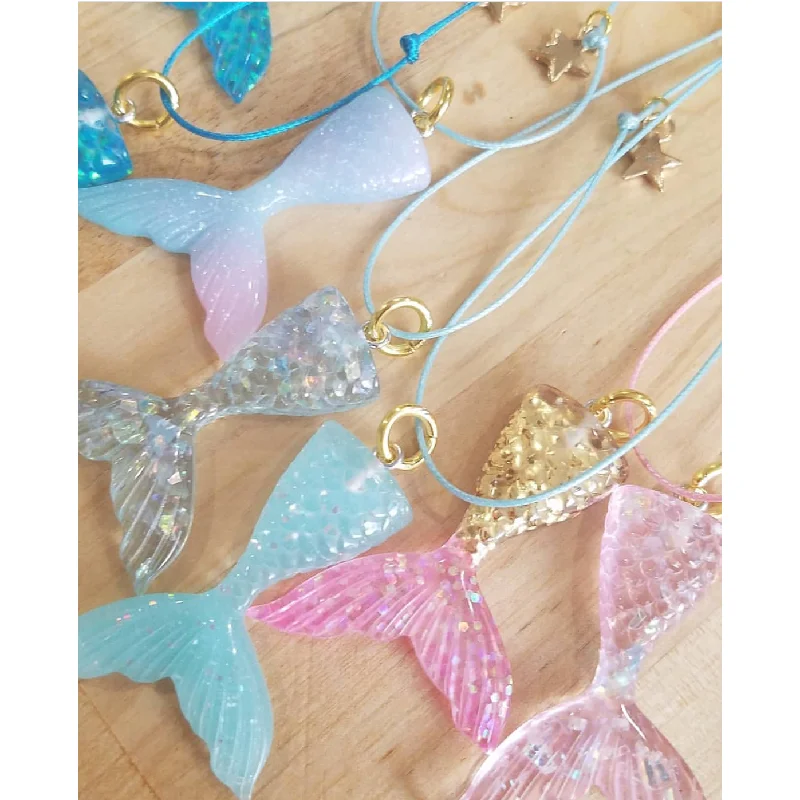 Savings Bonanza wrap dressHeart Me Mermaid Tail Necklace