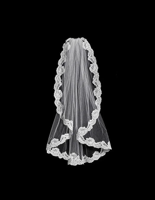 Year-End Sale sleek midi dressAlencon Lace Veil