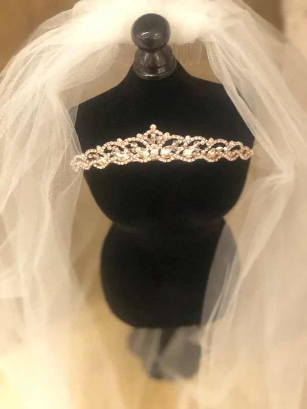 Take Advantage casual slip dressRose Gold Tiara with Veil