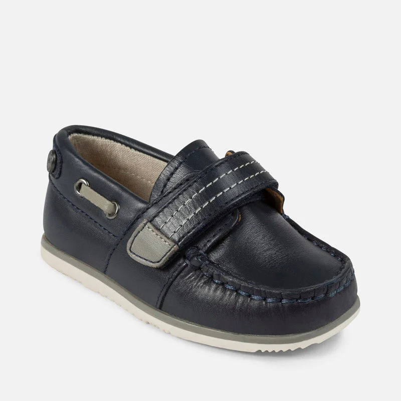 Online Exclusive chic shift dressMayoral Navy Leather Shoes in Navy